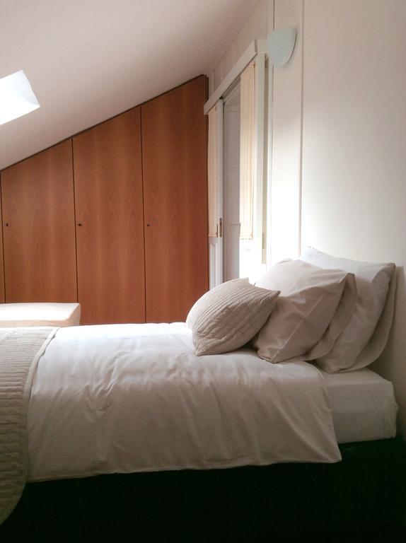 Apartment La Mansarda 알바 객실 사진