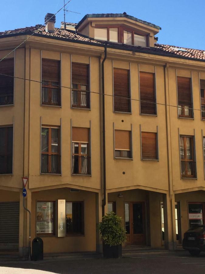 Apartment La Mansarda 알바 외부 사진