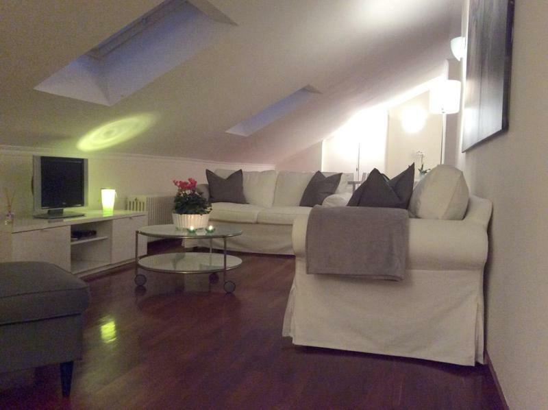 Apartment La Mansarda 알바 외부 사진